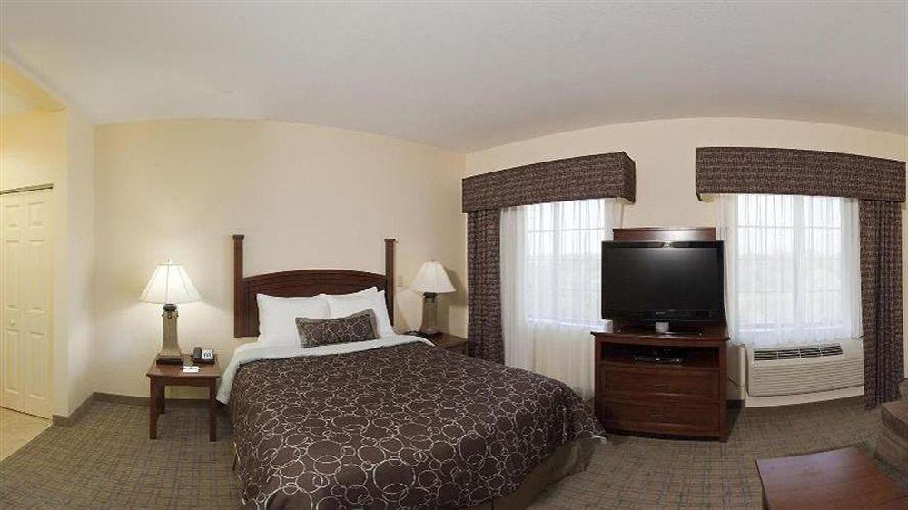 Staybridge Suites Oklahoma City, An Ihg Hotel Dış mekan fotoğraf